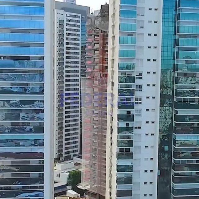 O endereço que combina com você! 🏙️✨

Alugue um apartamento único, com 1 por andar, elevador privativo e 265 m² para viver com conforto, elegância e total privacidade.

✅ 3 suítes plenas (master com closet e banheira)
✅ Sala ampla para 4 ambientes e varanda gourmet com churrasqueira a carvão
✅ Escritório planejado
✅ Cozinha equipada com eletrodomésticos
✅ Área de serviço, despensa e banheiro de apoio
✅ Lazer completo no condomínio
✅ 4 vagas de garagem + escaninho

📍 Frente para a charmosa Alameda Ricardo Paranhos, no coração do Setor Marista.

📞 Entre em contato e agende sua visita!
📩 aluguel@federalimoveis.com.br | ☎ (62) 3546-1402

#AluguelGoiânia #ApartamentoLuxo #SetorMarista #RicardoParanhos #MorarBem #ImóveisDeLuxo #FederalImoveis