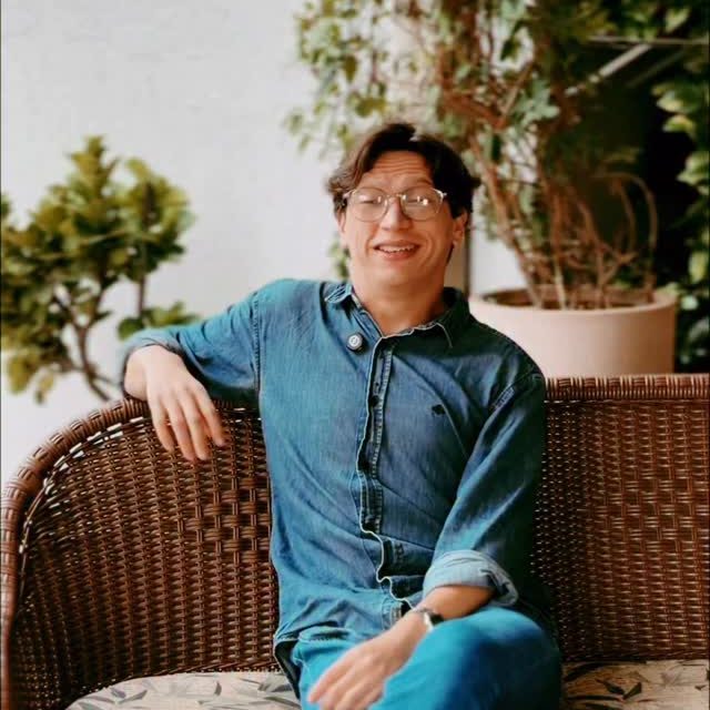 Em Goiânia, quem entende de alto padrão começa pela localização porque é ela que define seu estilo de vida, segurança e valorização.
Nesse vídeo, te mostro 3 regiões que não são só endereço…
são decisão inteligente.
Se você quer morar bem de verdade, não é sobre o imóvel. É sobre onde ele está.
Quer encontrar o lugar certo pra viver ou investir? Fala comigo agora.
Equipe preparada pra te posicionar nos melhores endereços de Goiânia.
#Goiânia #AltoPadrão #ImóveisDeLuxo #MercadoImobiliário #GoiâniaAltoPadrão