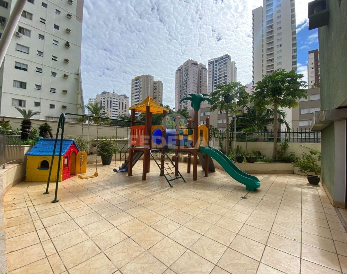 241774278042348-1
