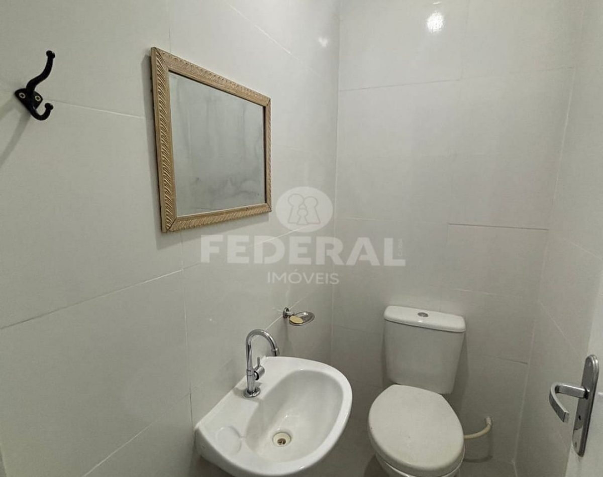 51773170690302-1