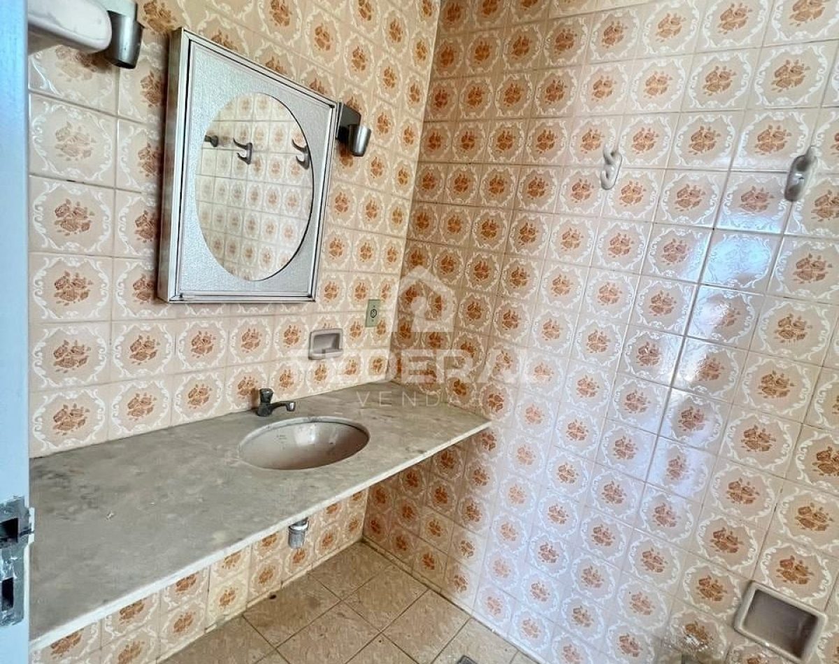 dd084982-bede-4a59-80dc-8b3868320f261757946626264-3