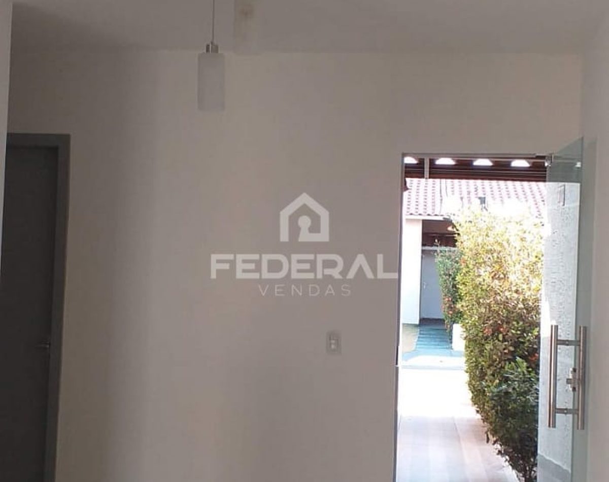 e247e279-805b-40a6-bedd-f237b9624d15