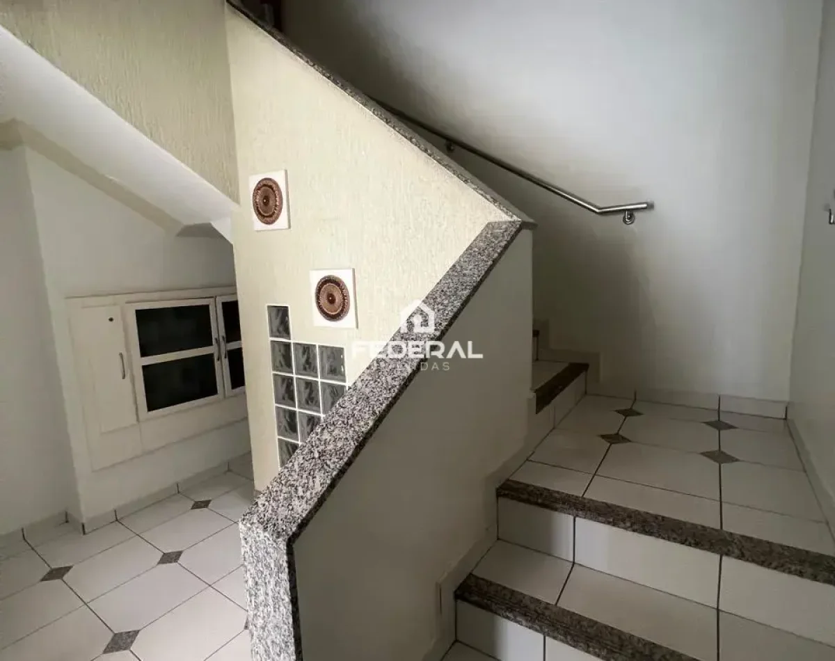 fe456e5f-9adc-4725-a3c7-50f0163585bf-watermarked