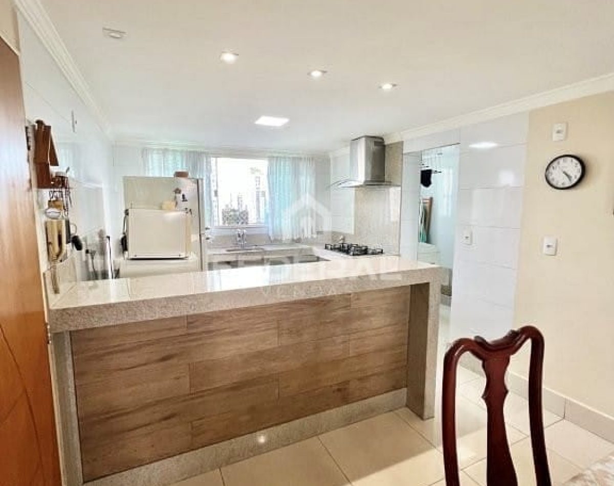 img_14201747663586272-5