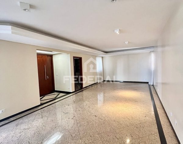 img_17701749149940197-5