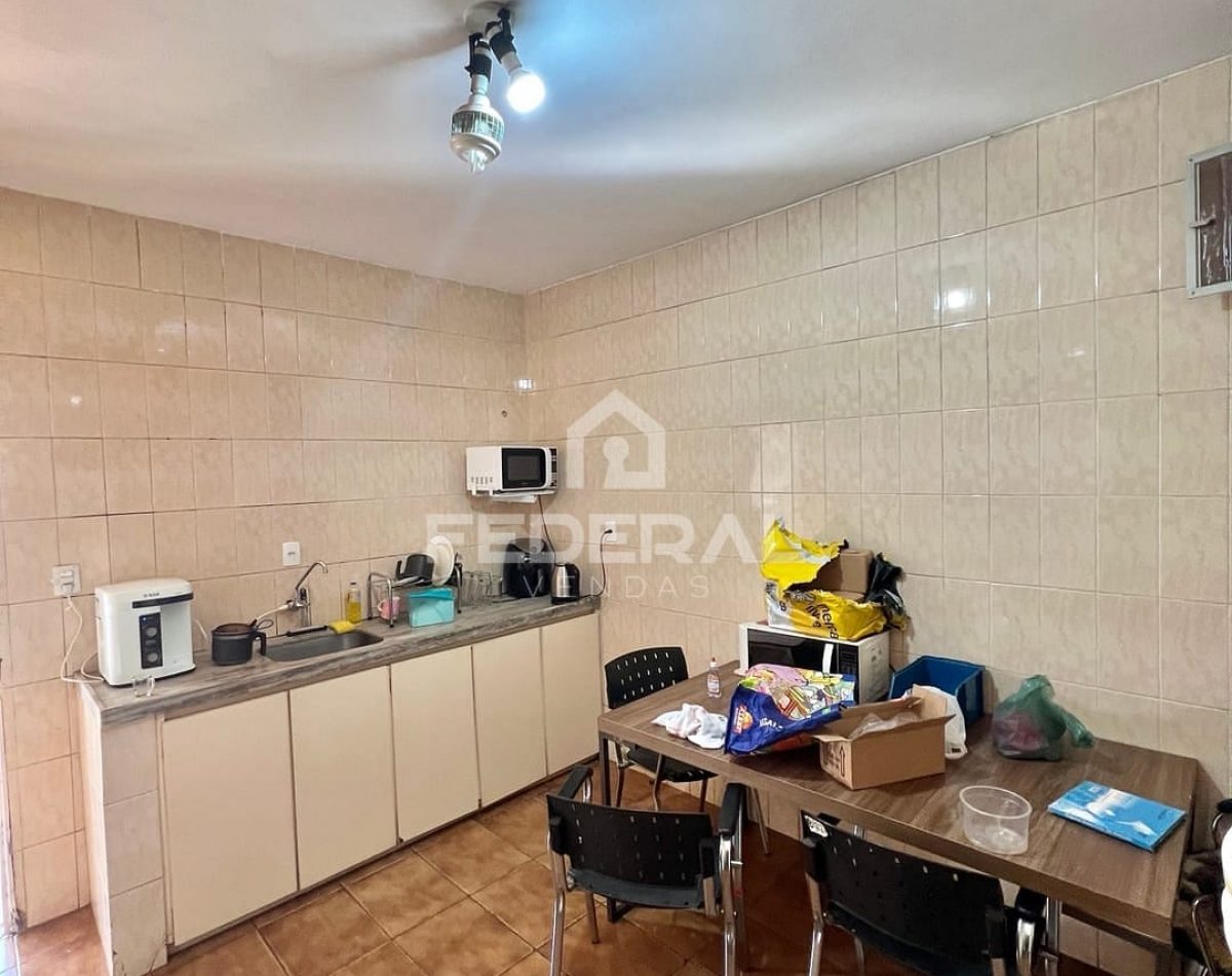 img_22721752687663314-6