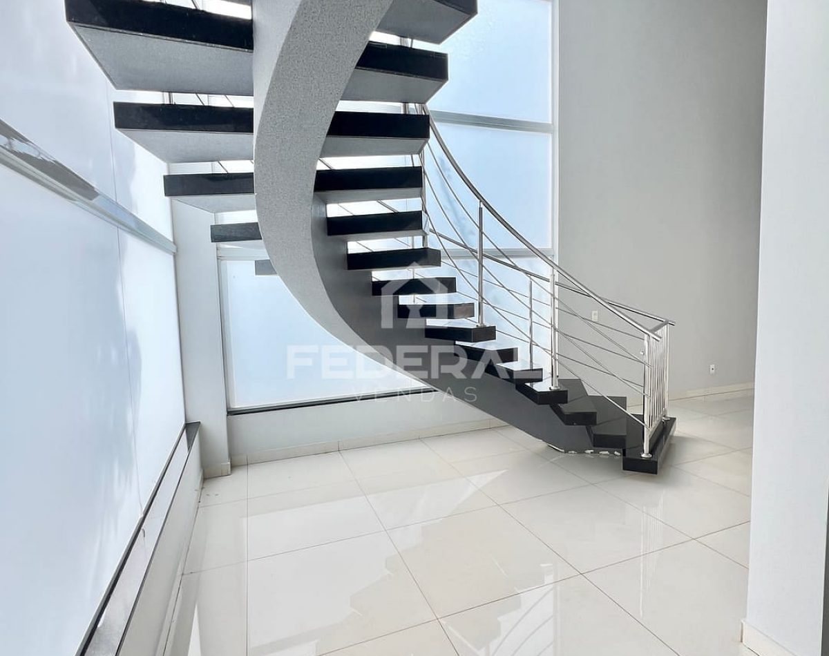 img_37591764163085185-1