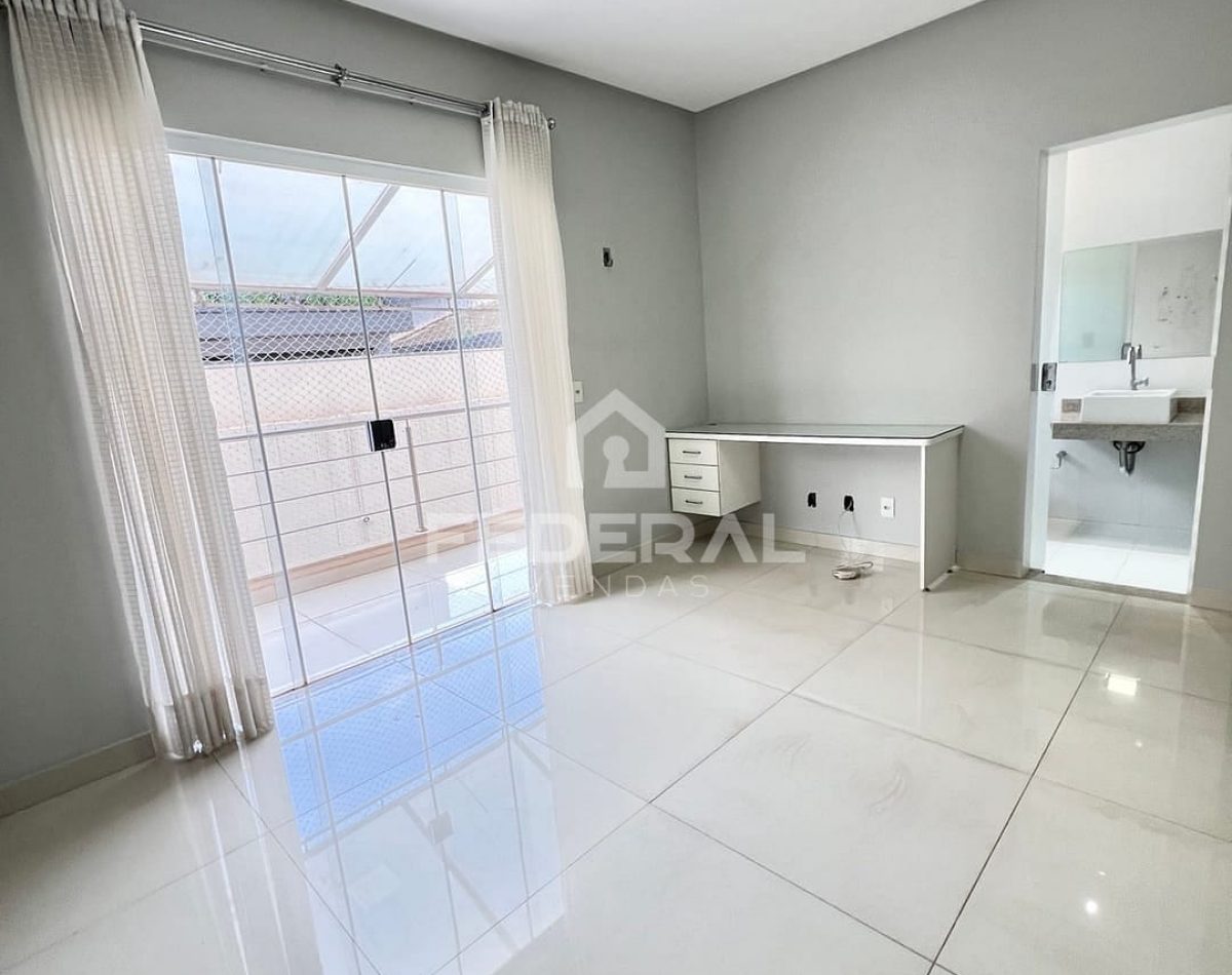 img_37911764163121851-2