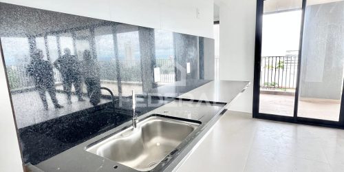 img_52891768940504139