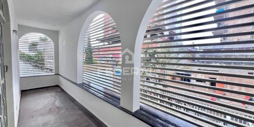 img_65831772741149989-1