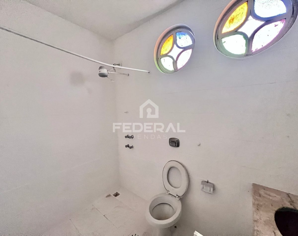 img_65871772741150255-2