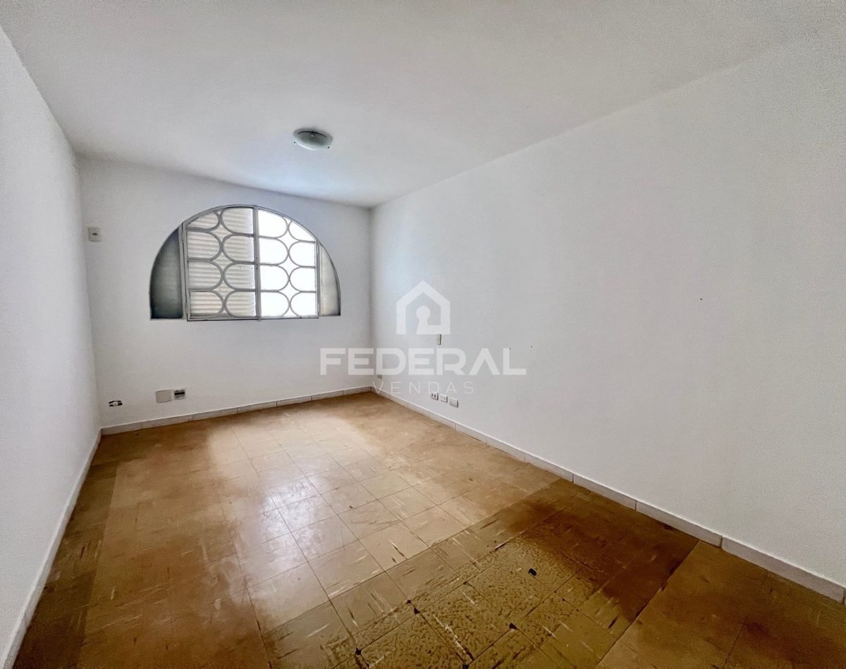 img_65891772741150022-2