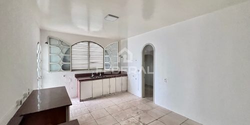 img_65921772741150252