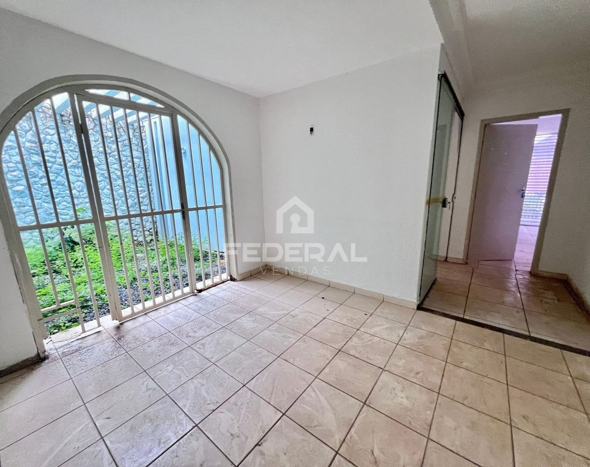 img_65961772741150508-2