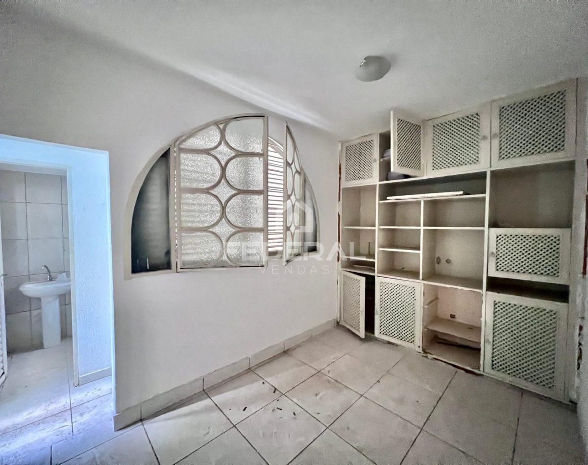 img_65991772648645903