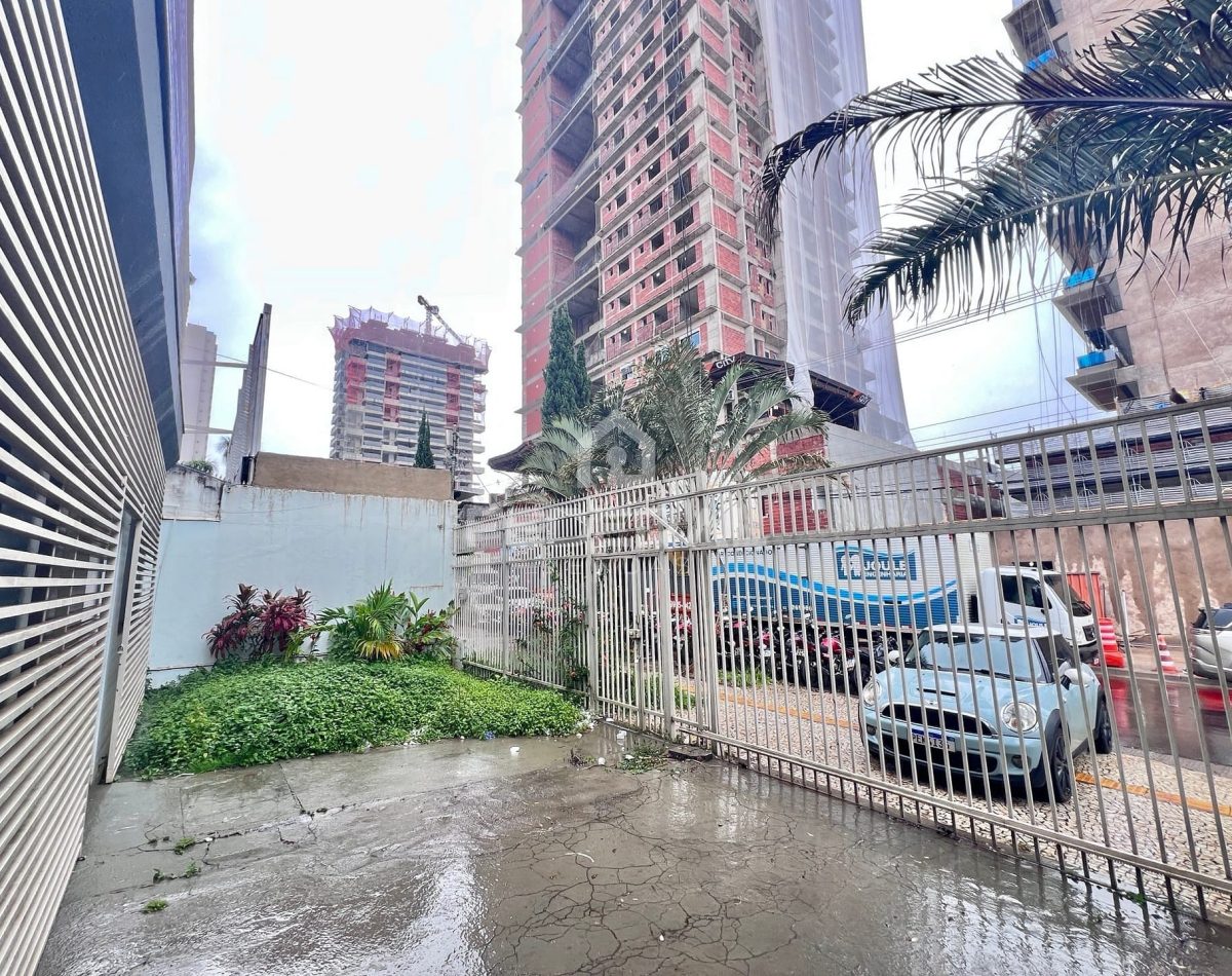 img_66021772648645918