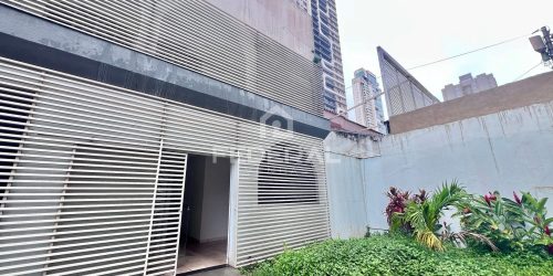 img_66031772648645912-2