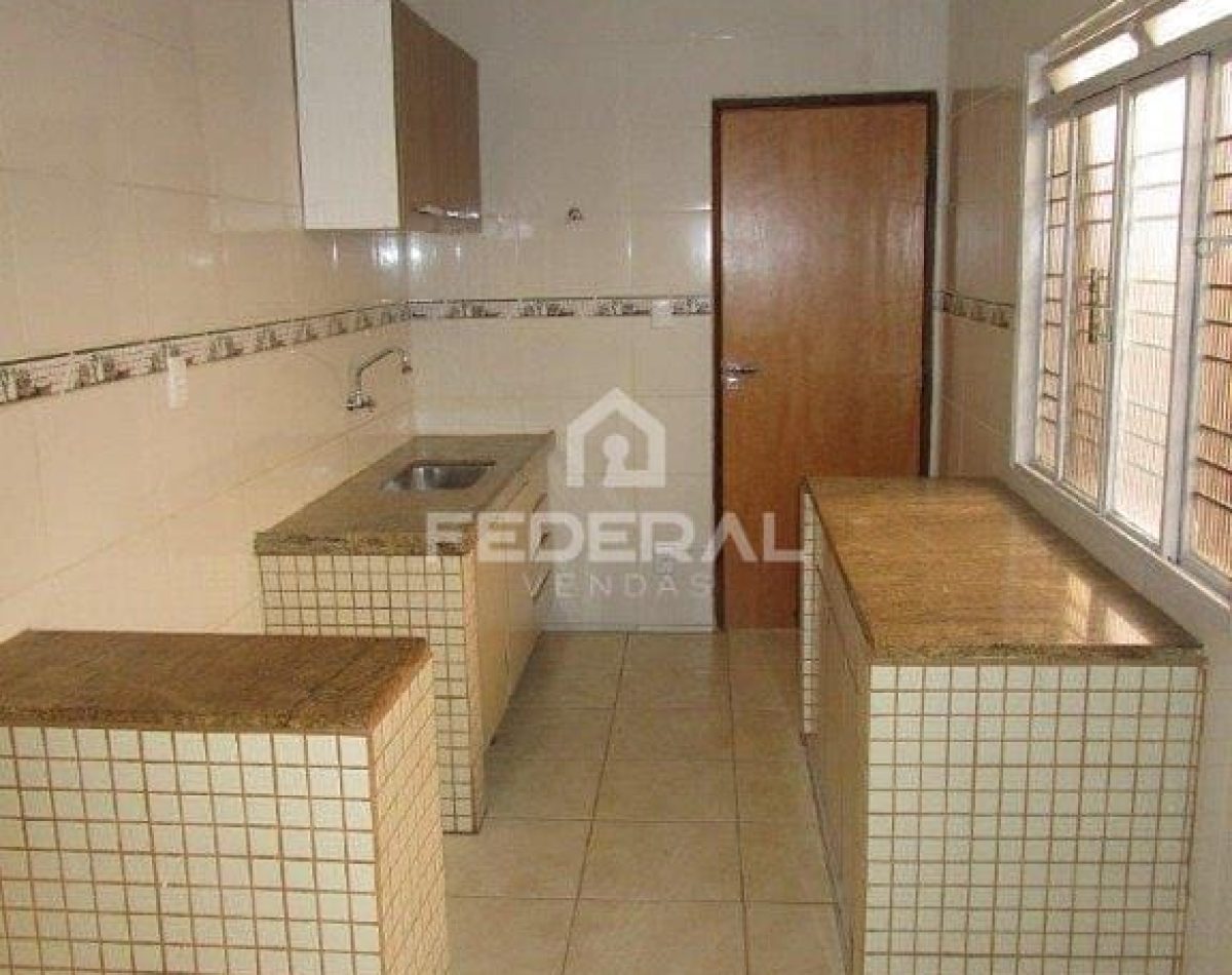 img_7747-jpg1738172999844-4