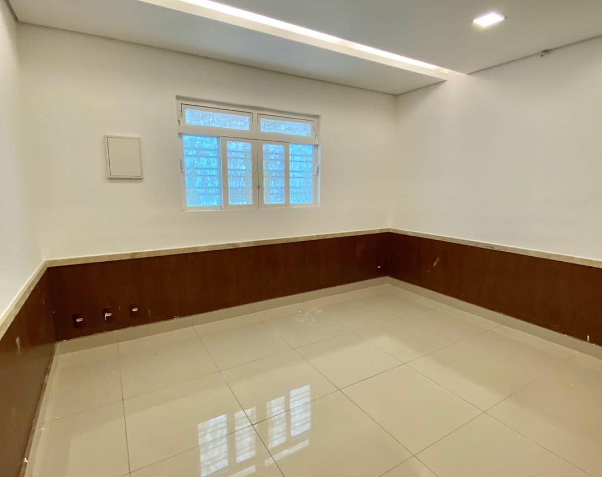 img_82171734122852388