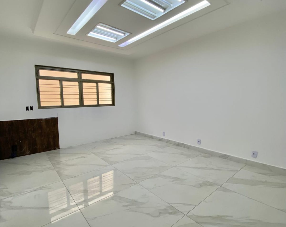 img_82181734122735584