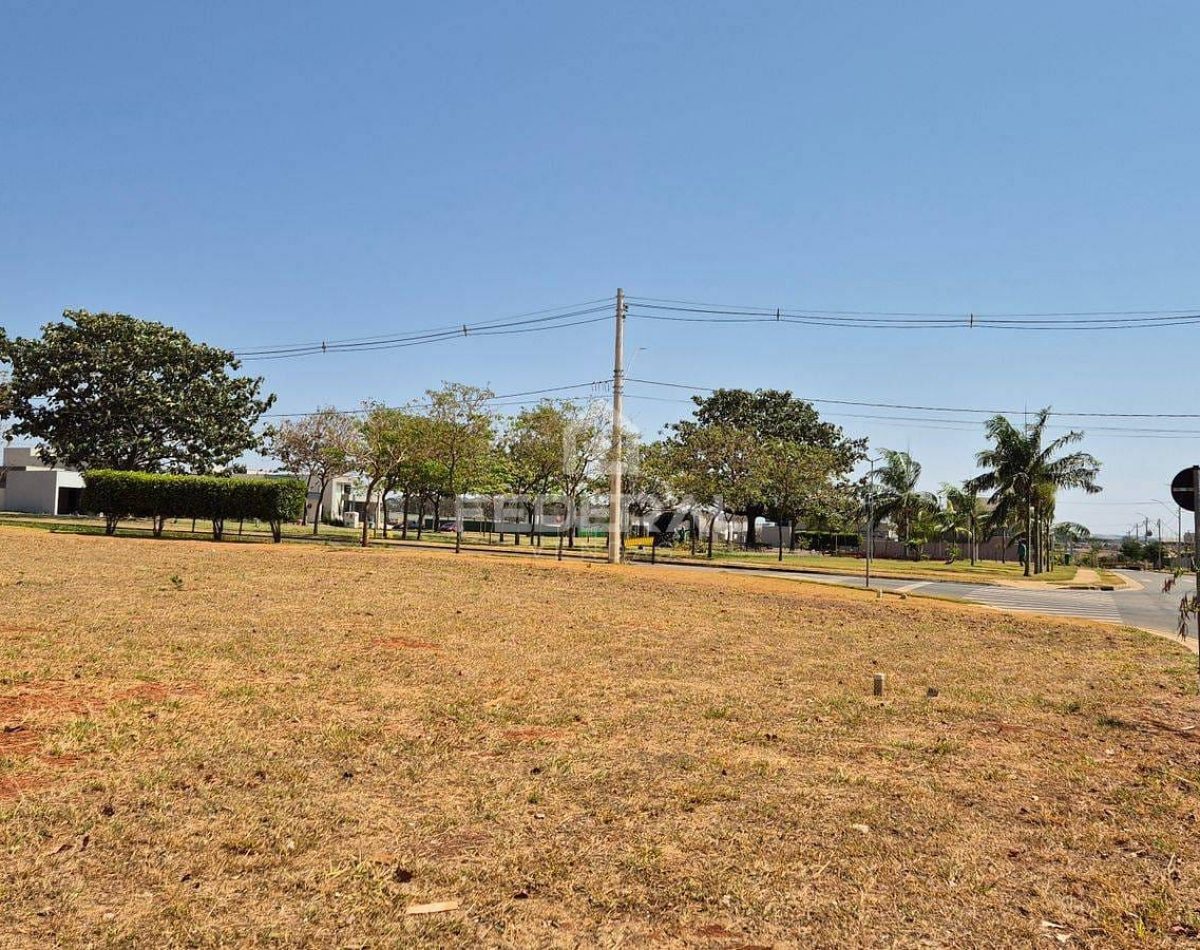 whatsapp-image-2024-11-11-at-09-14-43-21742304843415