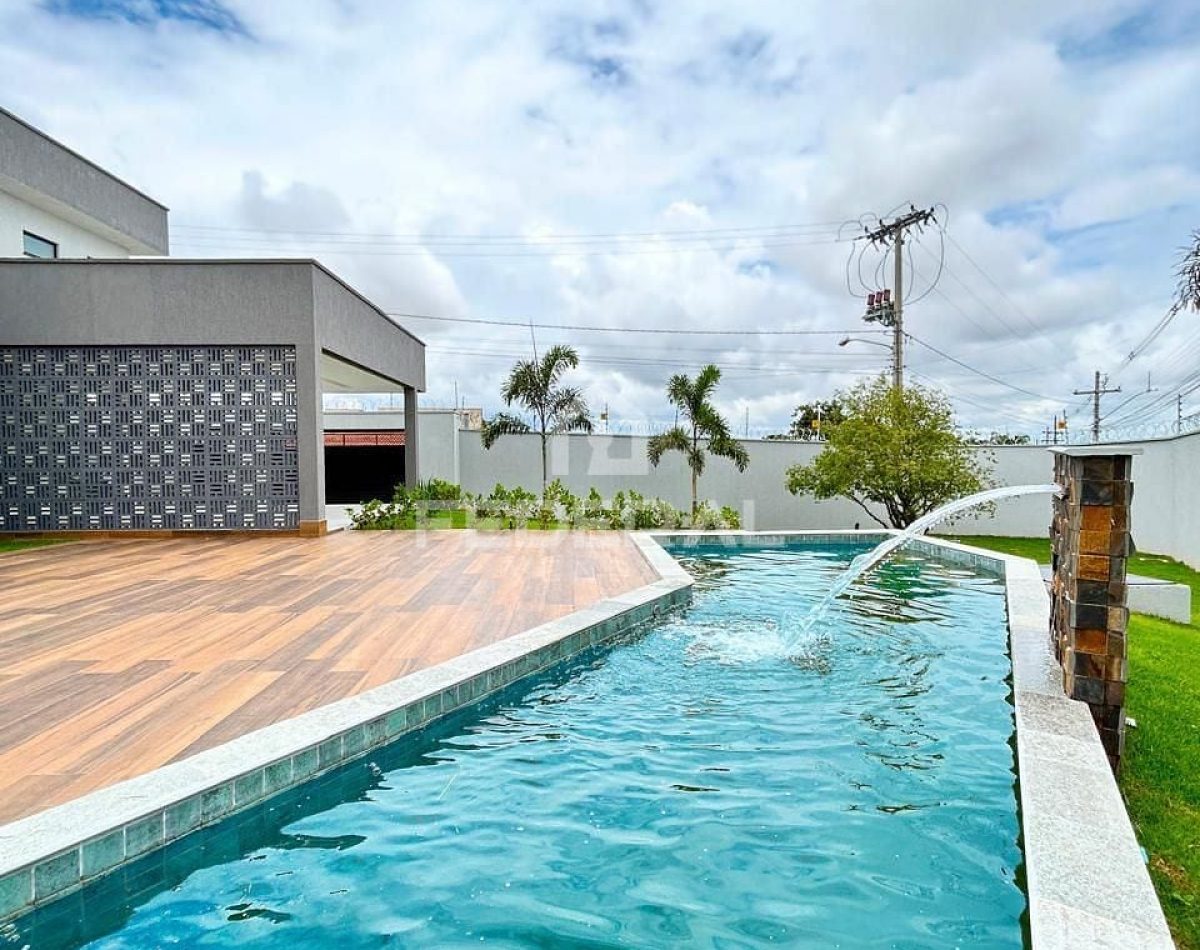 whatsapp-image-2025-03-13-at-09-49-571742298778880-3